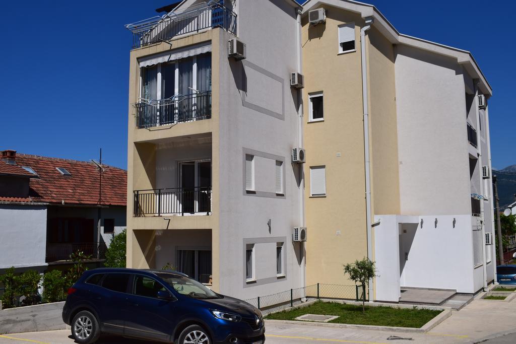 Apartment Fini Teodo Esterno foto